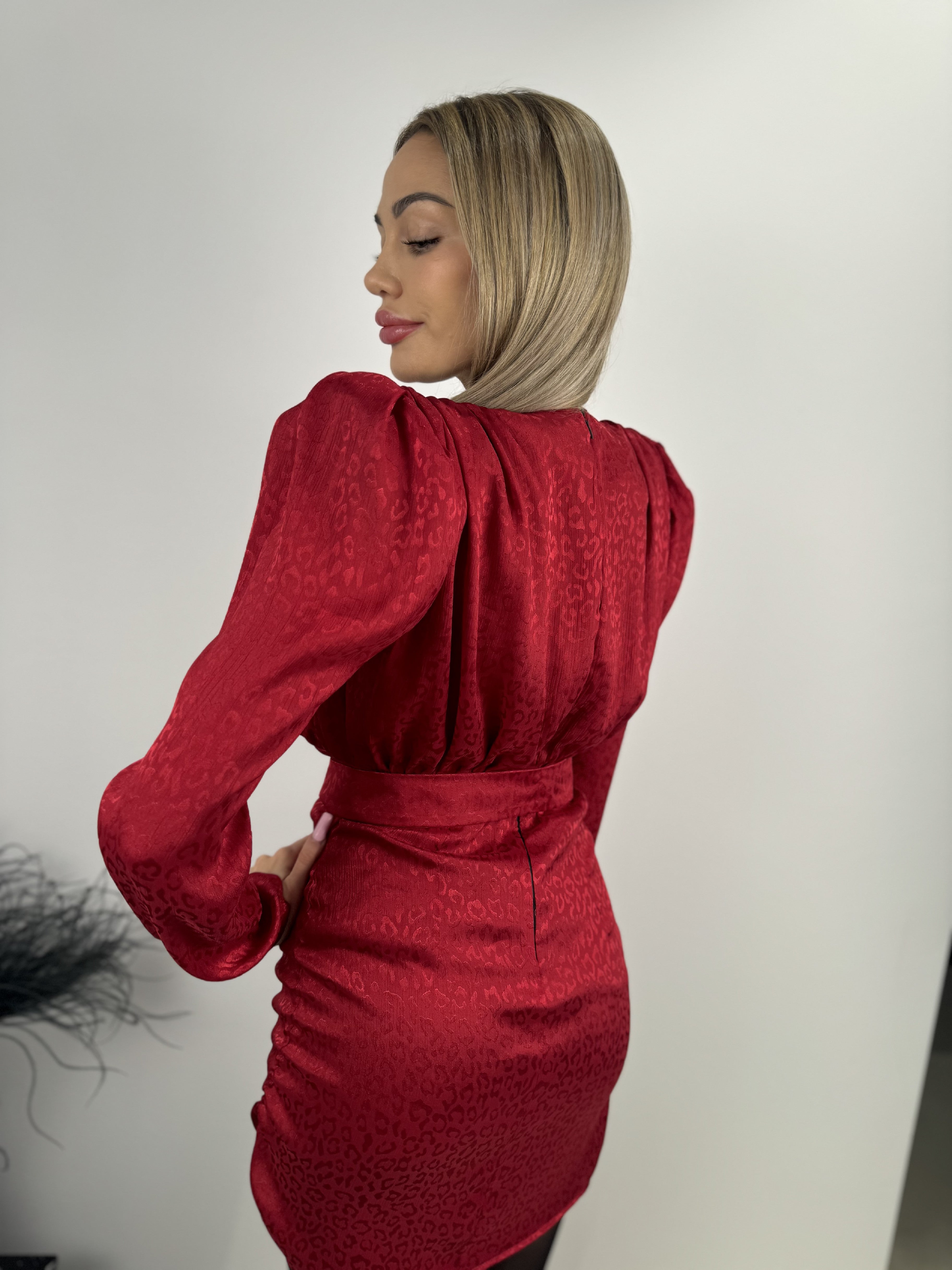 RED LUX ŠATY