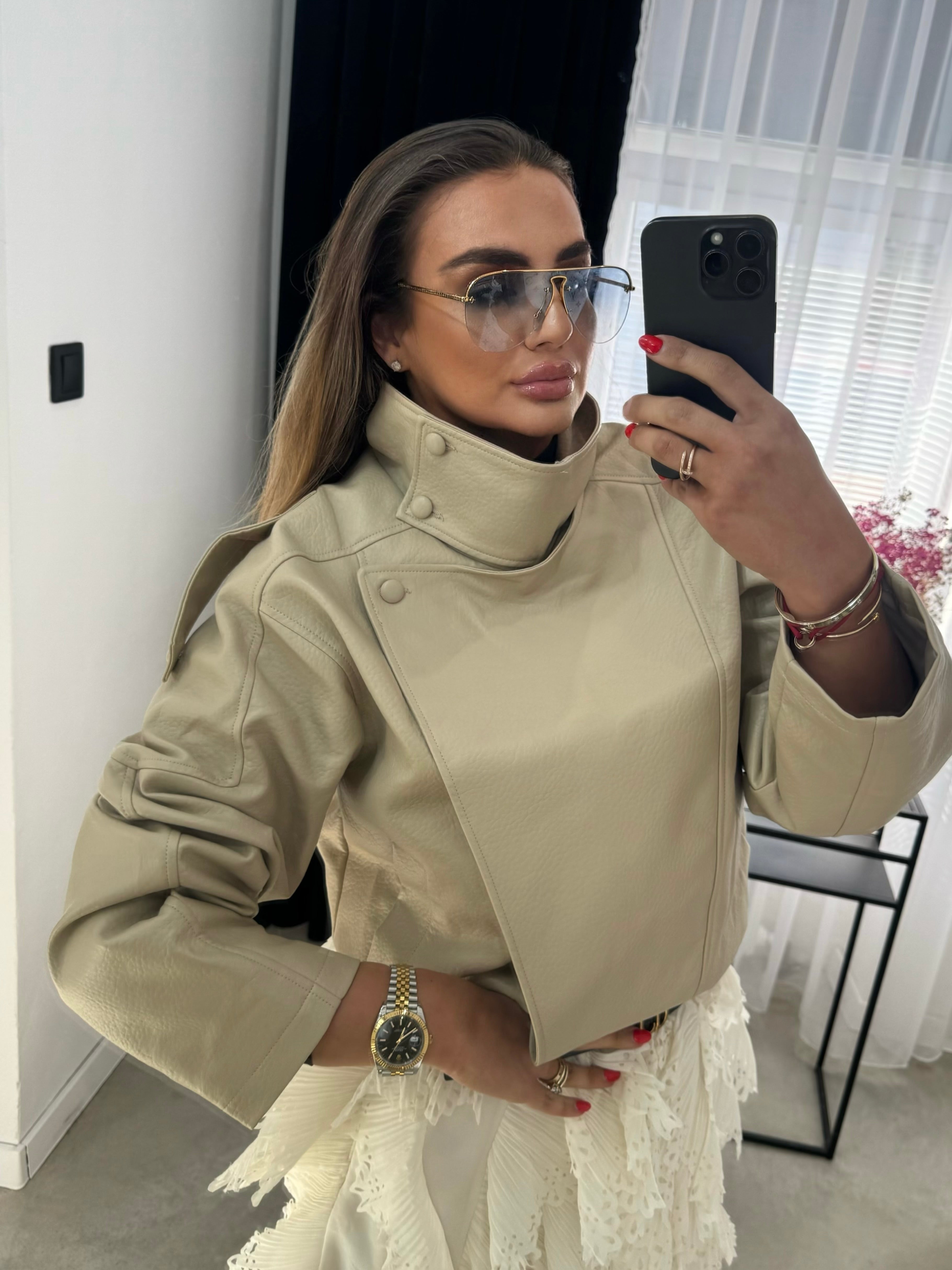 ICONIC BEIGE OVERSIZE KOŽENKA