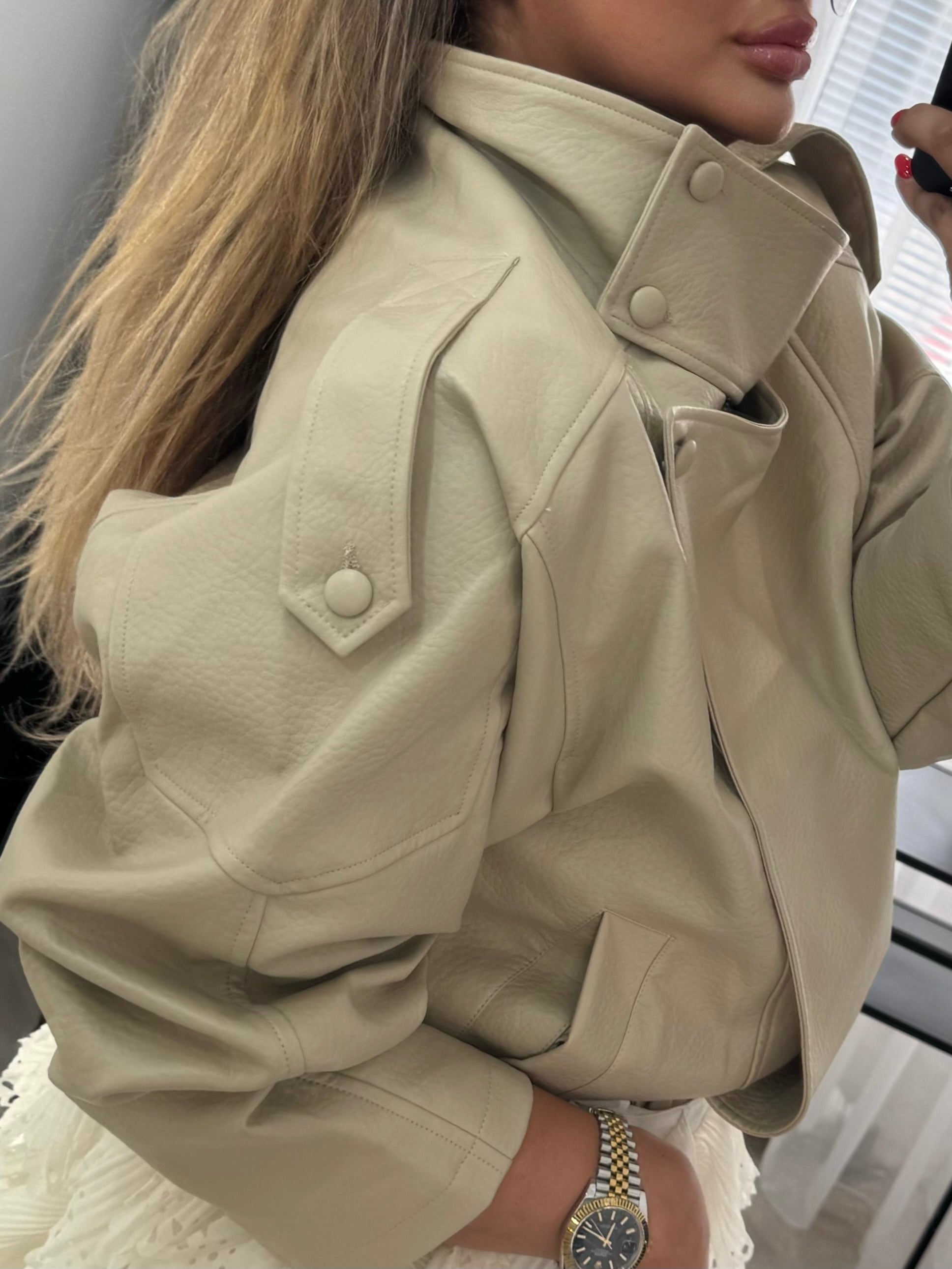 ICONIC BEIGE OVERSIZE KOŽENKA
