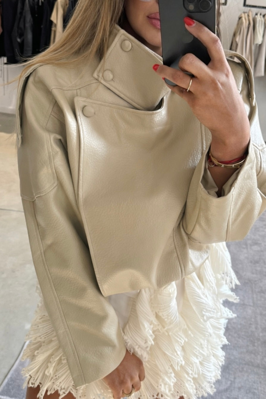 ICONIC BEIGE OVERSIZE KOŽENKA